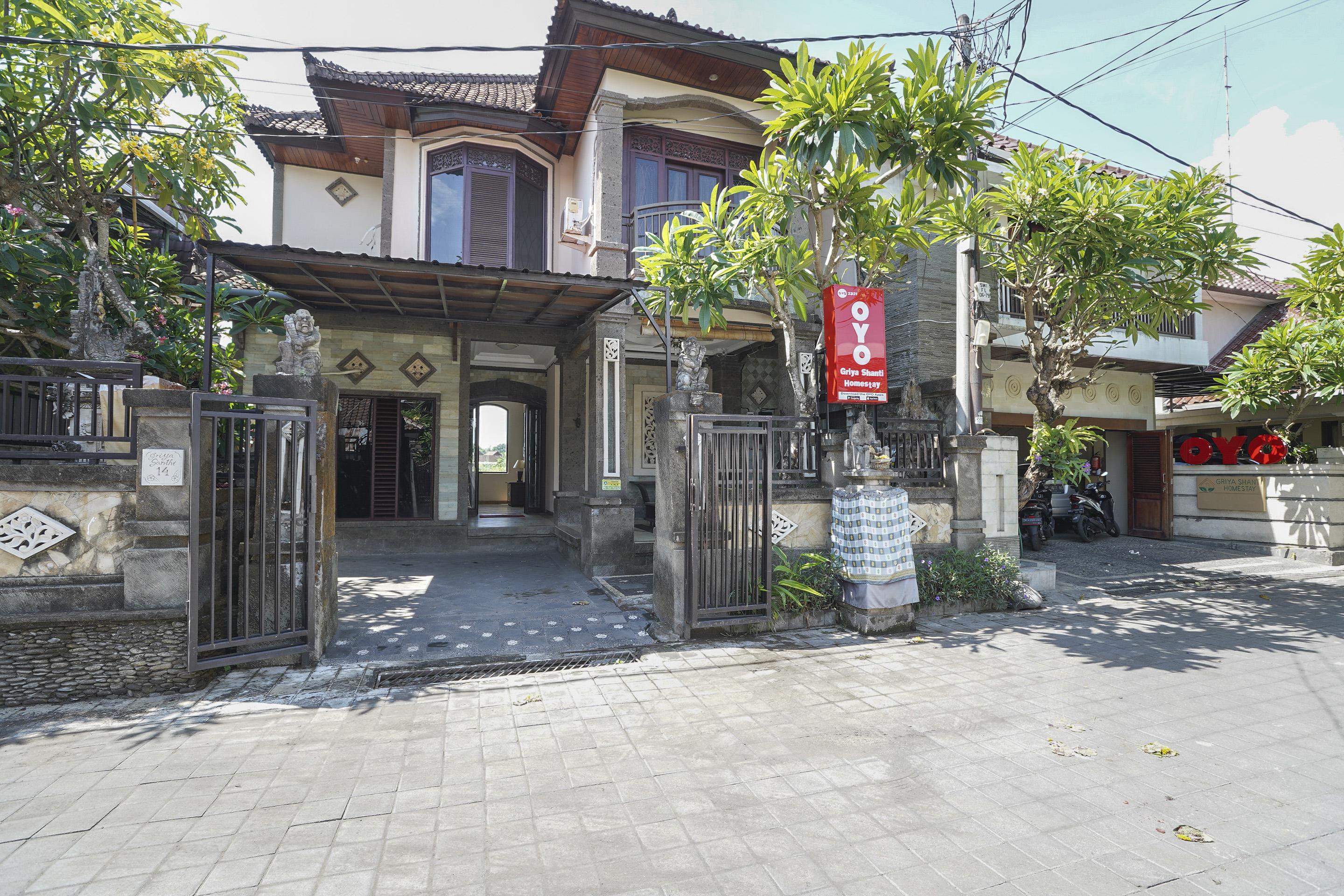 Oyo 2321 Griya Shanti Homestay Ketewel Exterior photo