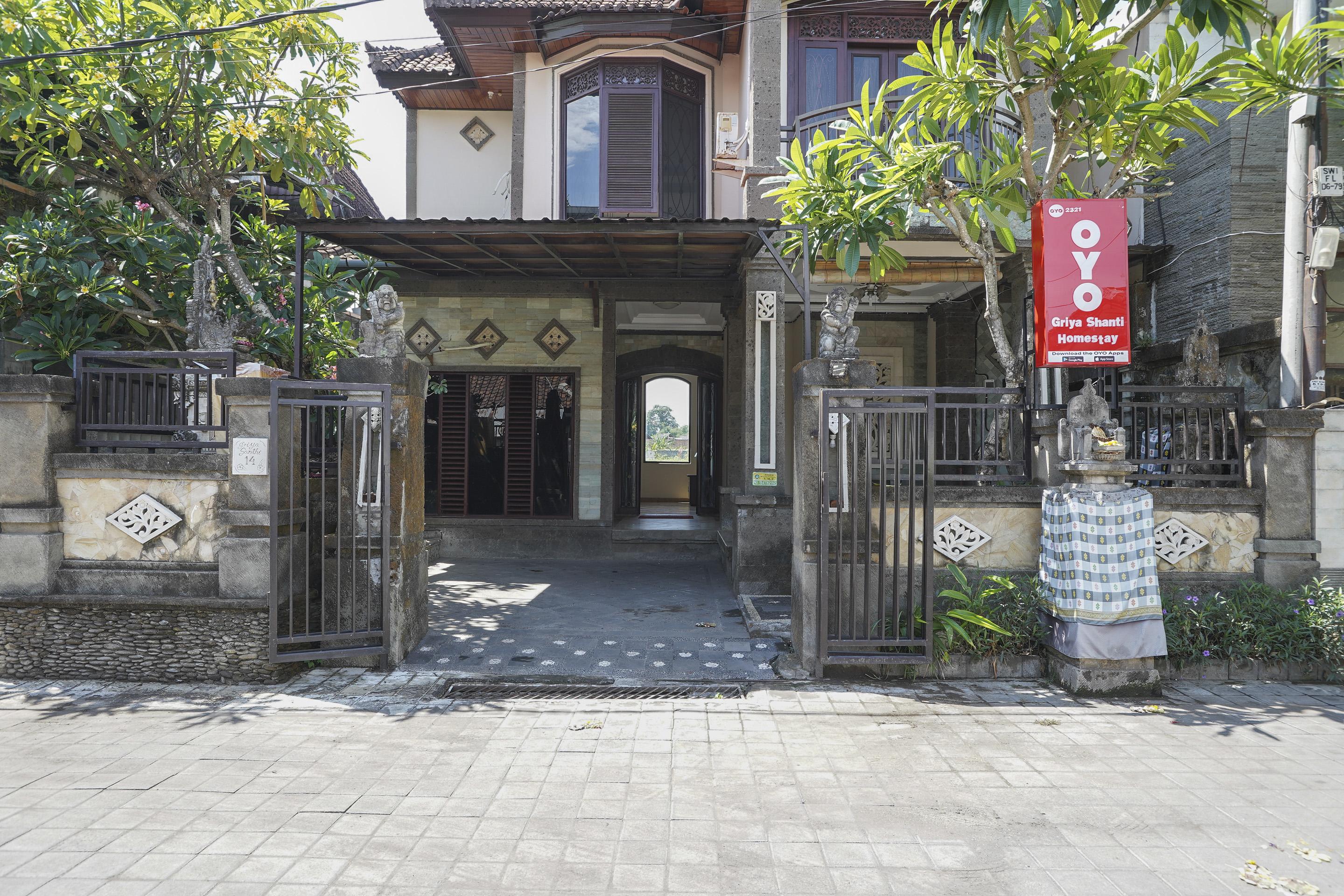 Oyo 2321 Griya Shanti Homestay Ketewel Exterior photo